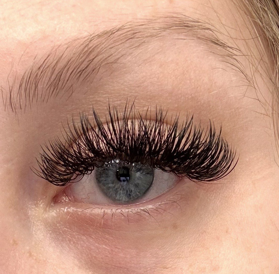 volume lashes